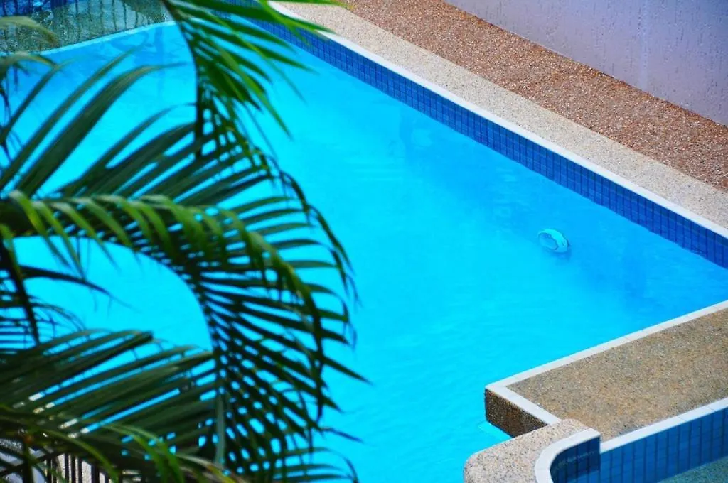 Hotel Waters Edge The Strand Townsville